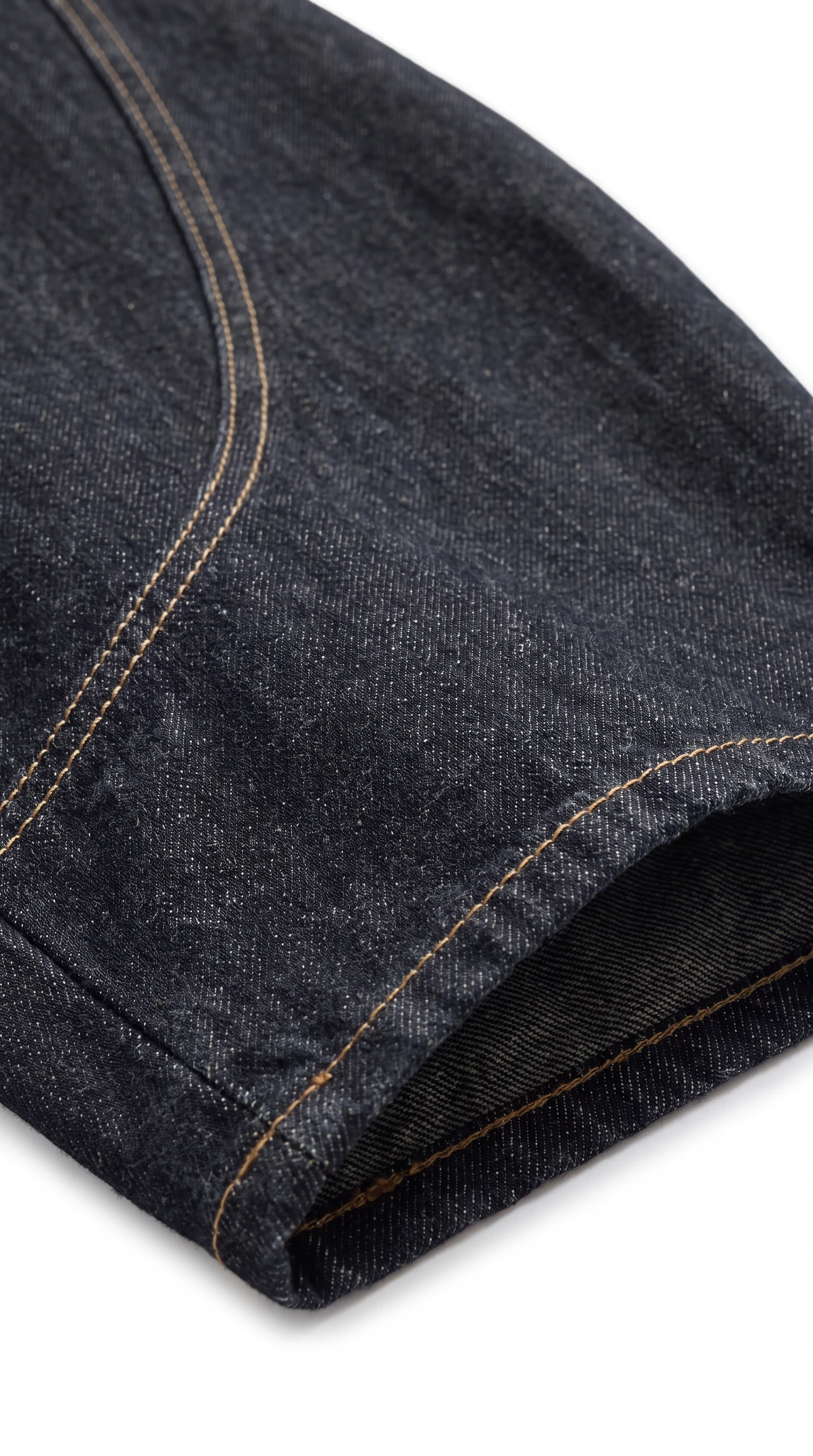 Bomber Oliva Lavado: detalle de la prenda, tejido y acabados, fotografía de producto (12 de 12) — Centrix Core