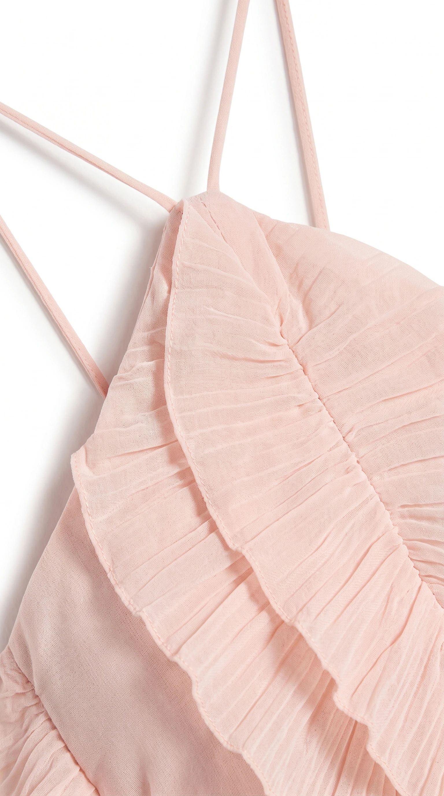 Plisado Rosa Empolvado: detalle de la prenda, tejido y acabados, fotografía de producto (2 de 4) — Centrix Core